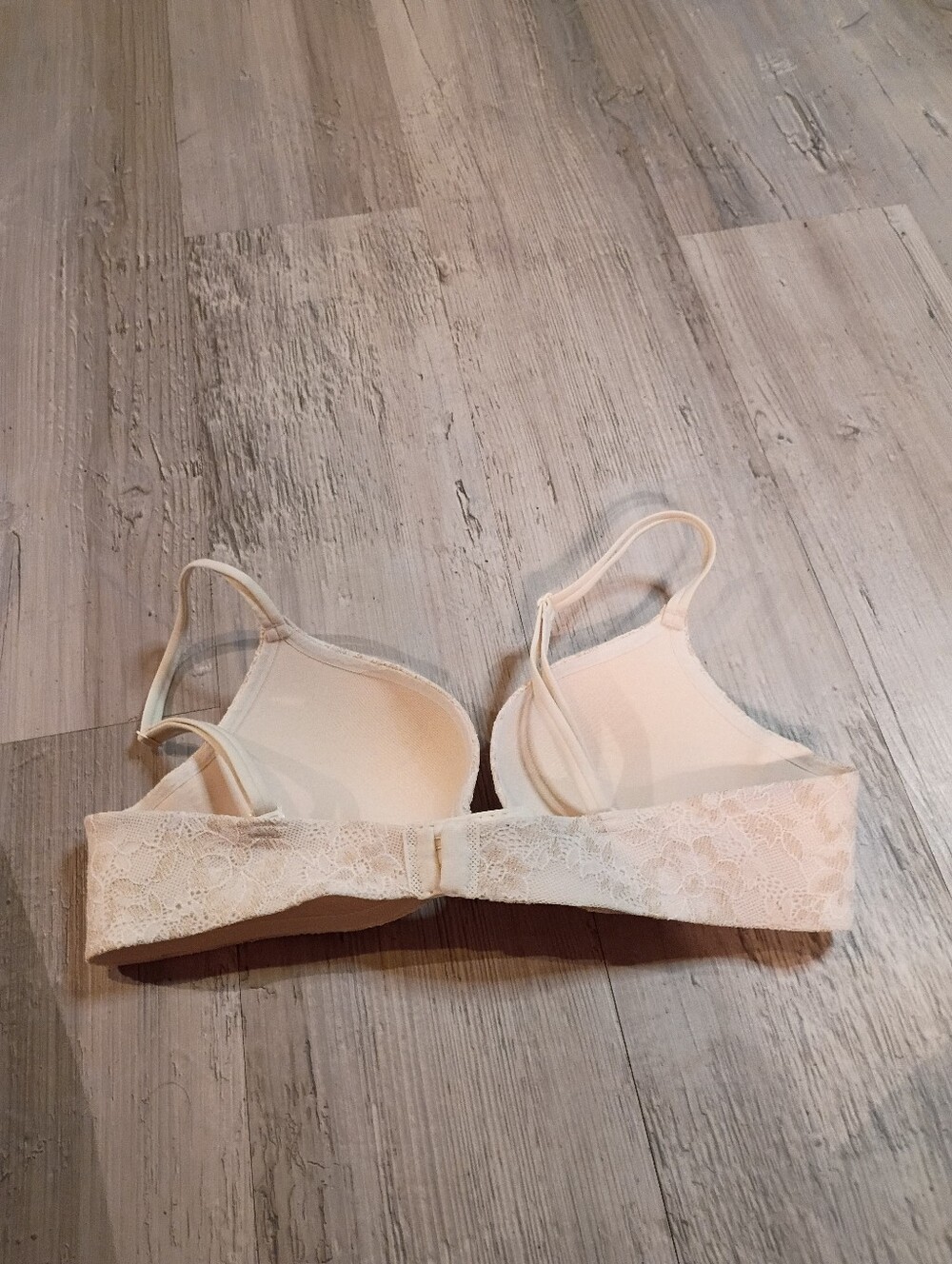 Victoria Secret - Picture 4 of 5